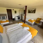 Tenger-szem Panzió és Lovasudvar Bed and breakfast