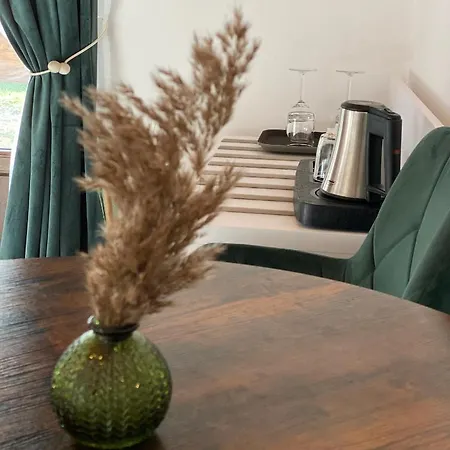 Bed & Breakfast Tenger-szem Panzio Es Lovasudvar *