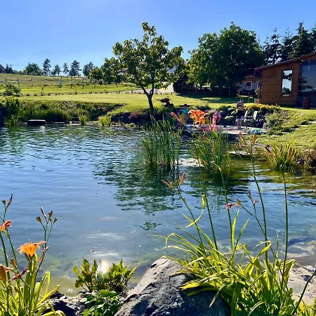 Tenger-szem Panzio Es Lovasudvar Bed & Breakfast 4*