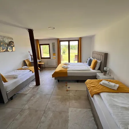 Tenger-szem Panzio Es Lovasudvar Bed & Breakfast