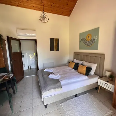 Bed & Breakfast Tenger-szem Panzio Es Lovasudvar 4*
