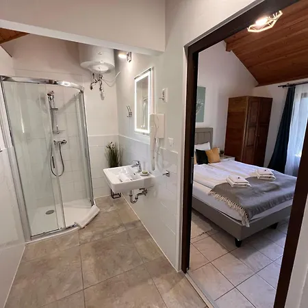 Tenger-szem Panzio Es Lovasudvar Bed & Breakfast Zanka