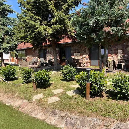 Tenger-szem Panzio Es Lovasudvar * Zanka