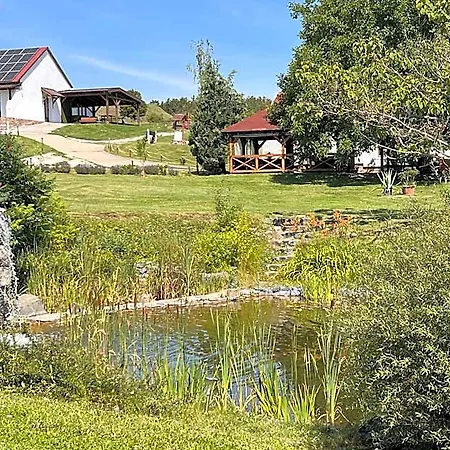 Tenger-szem Panzio Es Lovasudvar Oda ve Kahvaltı