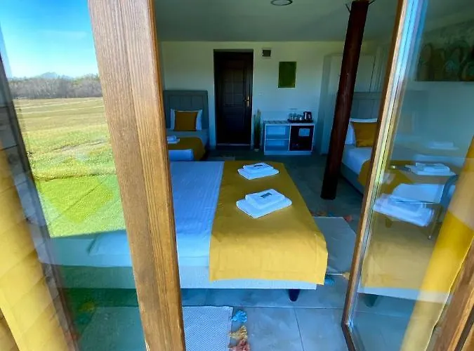 Tenger-szem Panzio Es Lovasudvar 4*