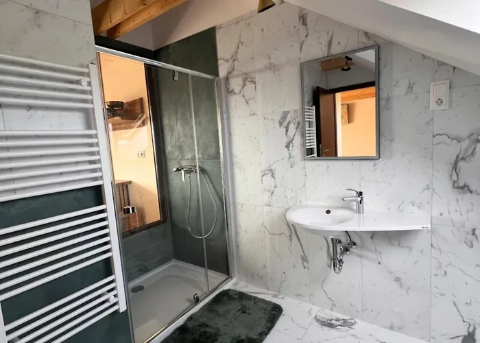 Tenger-szem Panzio Es Lovasudvar 住宿加早餐酒店 4*
